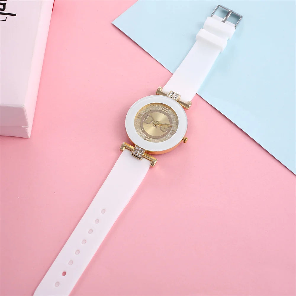 EleganceTime Sporty Chic